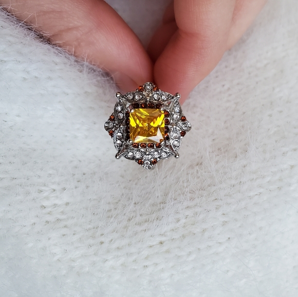New Gorgeous Citrine Birthstone Ring - Picture 9 of 9